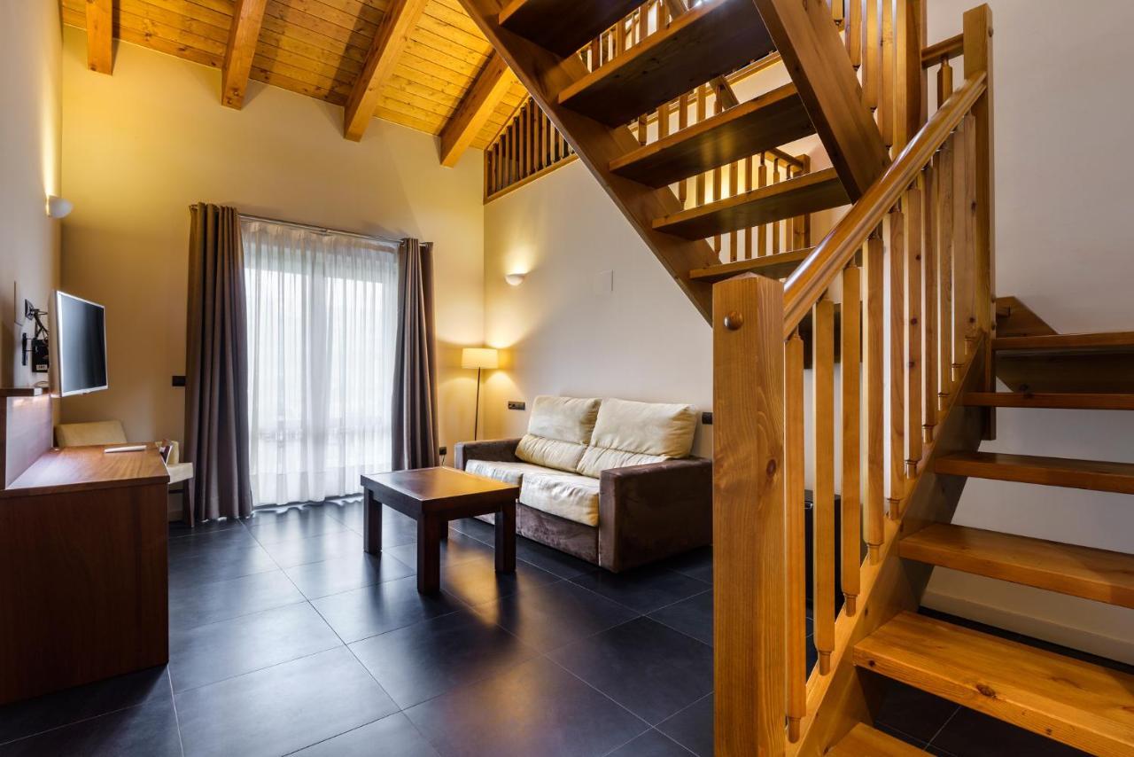 Hotel Spa Aguas De Los Mallos Murillo de Gallego Bagian luar foto